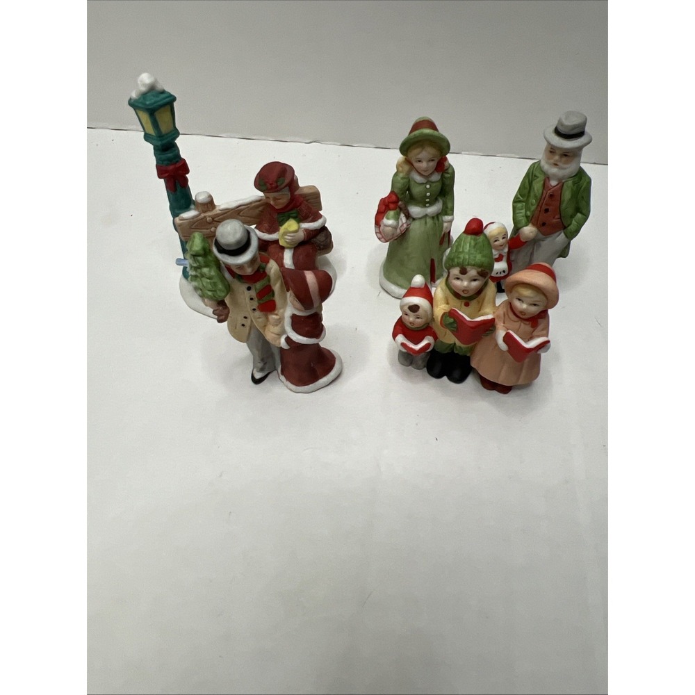 Lot of 5 Vintage Lefton Colonial Village Christmas Figurines 1980s